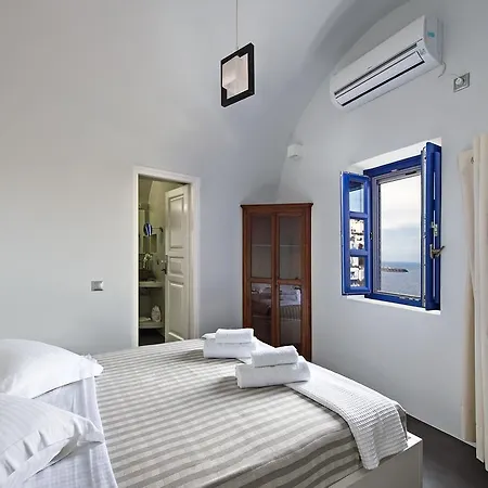 Domus Solis Luxury Villa Oia (Santorini)